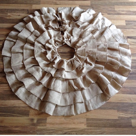 Burlap Christmas tree skirt - Picture 1 of 2